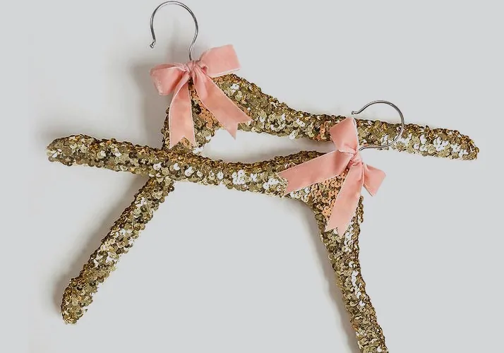 Hangers & Handles
